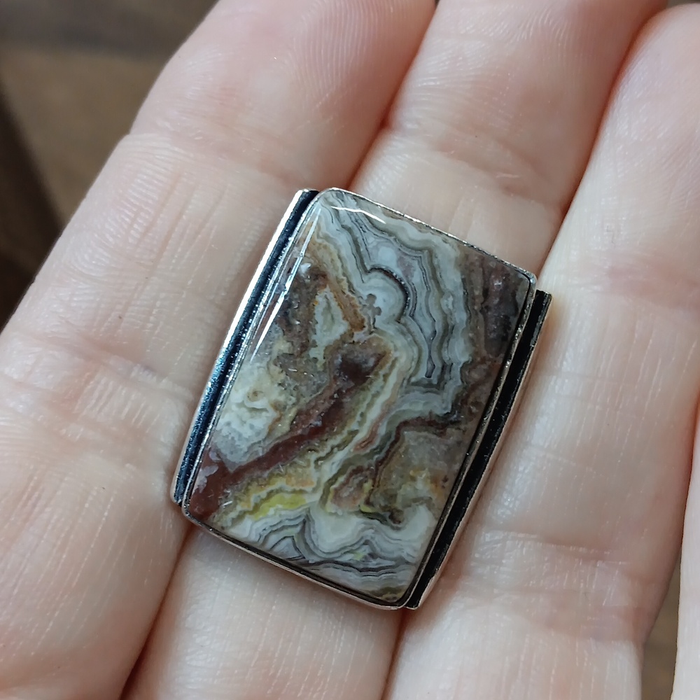 Rectangular Agate Stone Ring With Earthy Tones - image 5